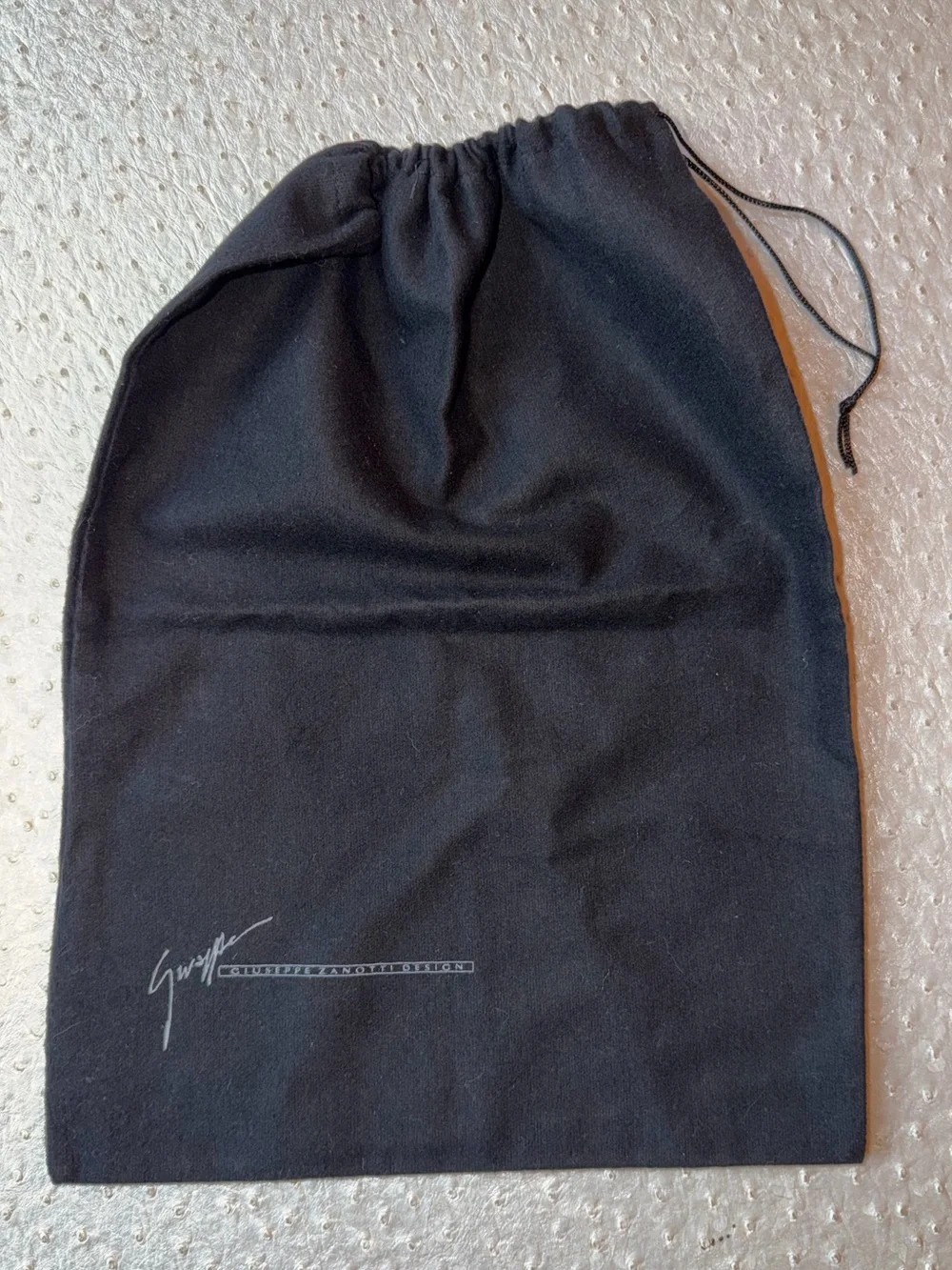 Giuseppe Zanotti Black Drawstring Dust Sleeper Bag for Shoes